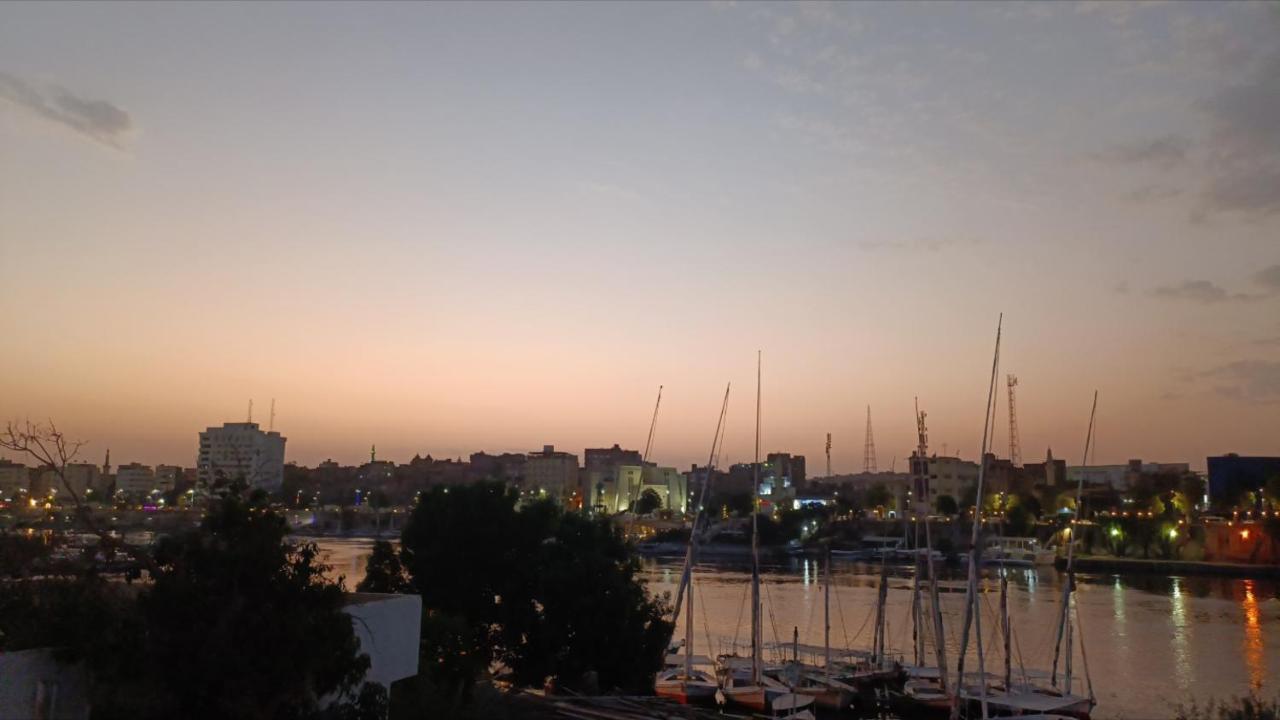 Mastonkel Hotel Aswan Bagian luar foto