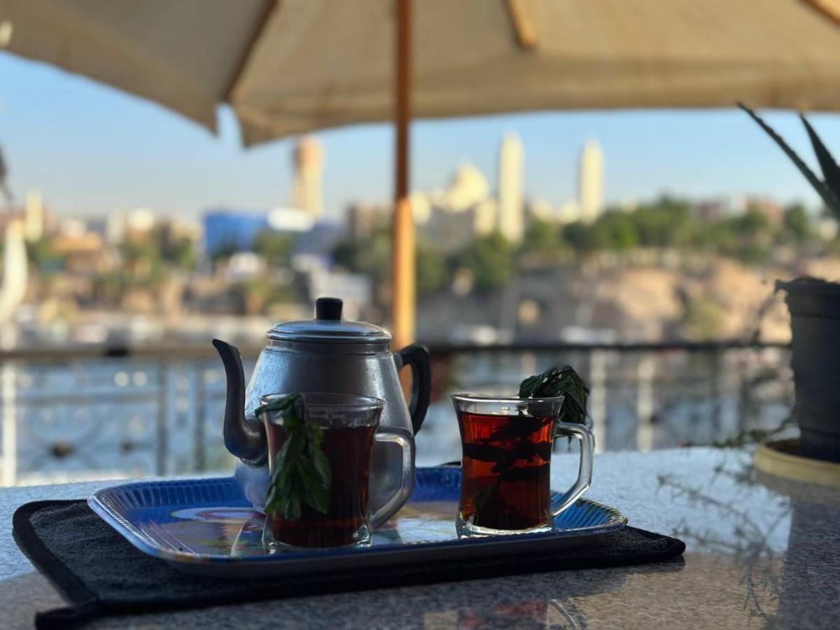 Mastonkel Hotel Aswan Bagian luar foto
